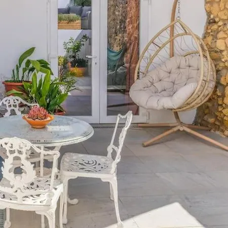 Casa Nova- Quiet Gem In The Heart Of Old Town Apartment
