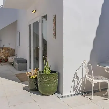Casa Nova- Quiet Gem In The Heart Of Old Town Apartment Lagos
